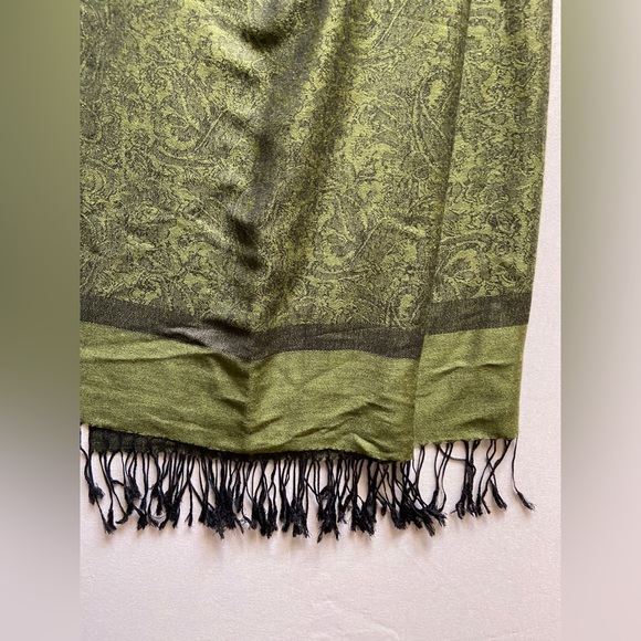 Silk pashmina scarf - Picture 3 of 9